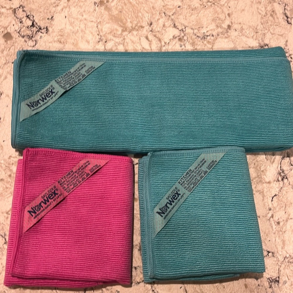 Brand new Norwex kitchen, bacloc antibacterial washcloths dish towel teal & pink